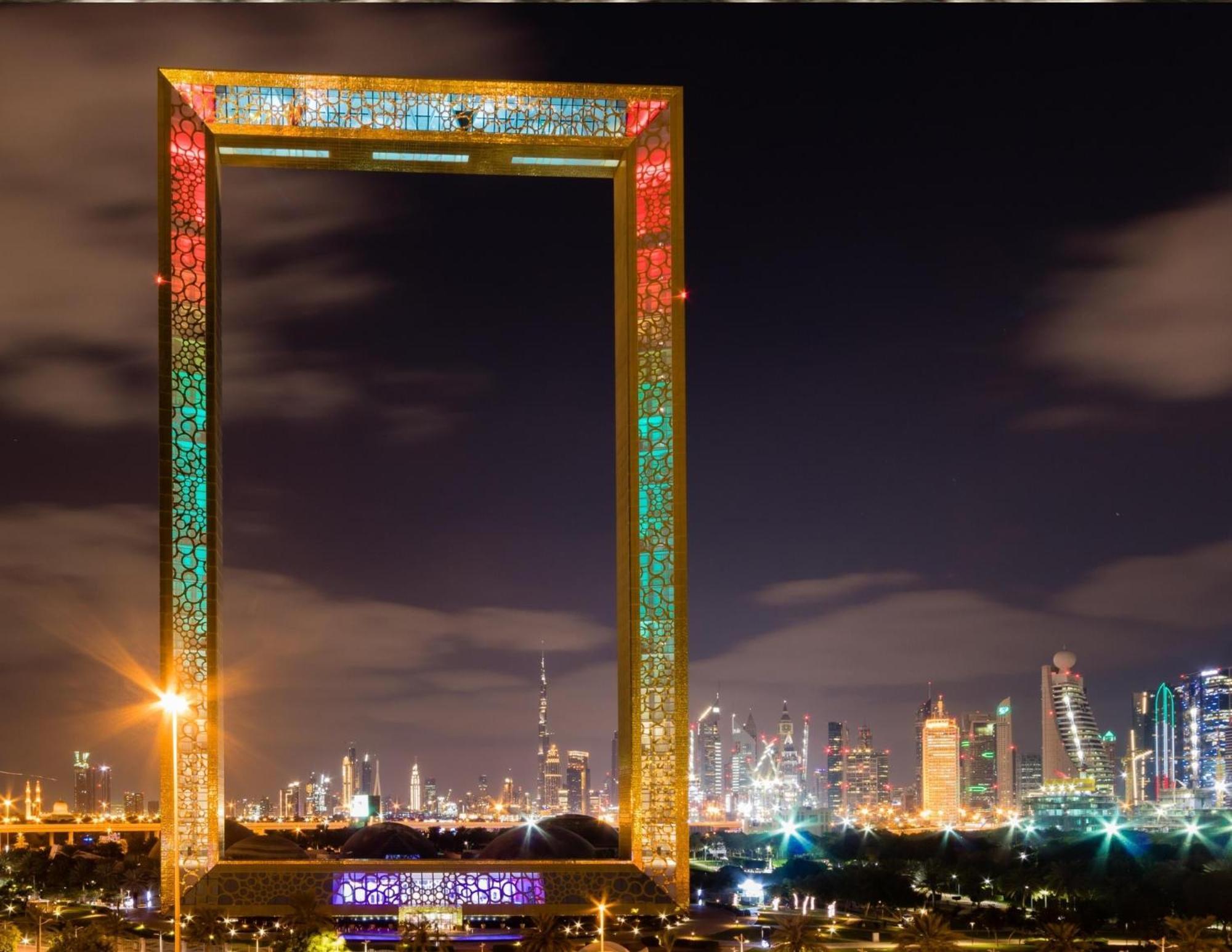 Wyndham Dubai Deira Hotel Exterior photo